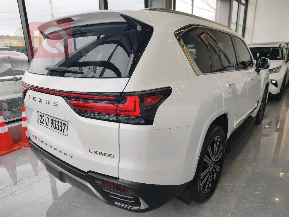 Lexus LX